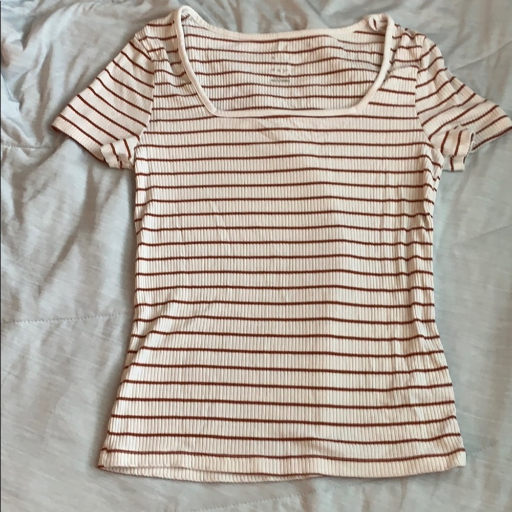 Women’s ribbed t shirt